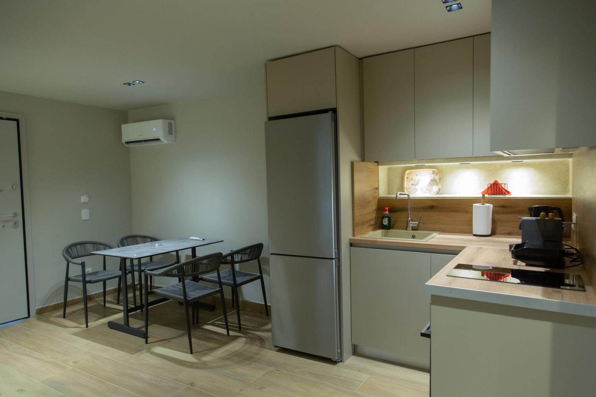 Νεακιτοσ Luxury Apartments Никити Екстериор снимка